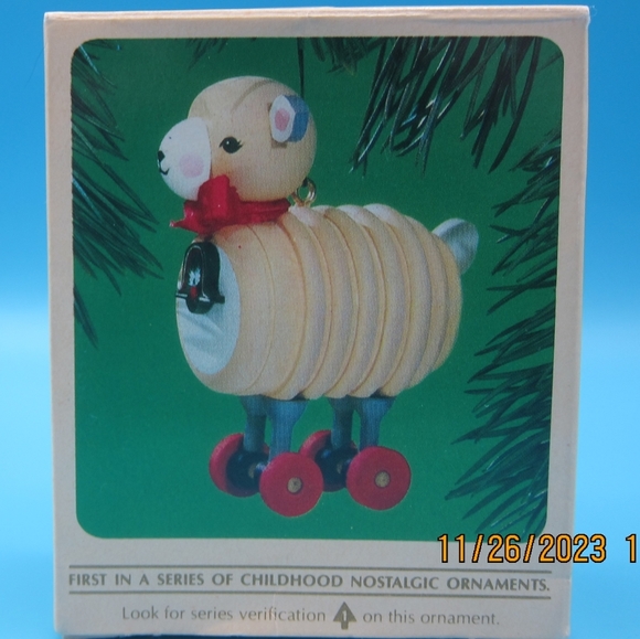 💥3/$15💥First in the series of childhood nostalgic Christmas tree ornament - Picture 2 of 3